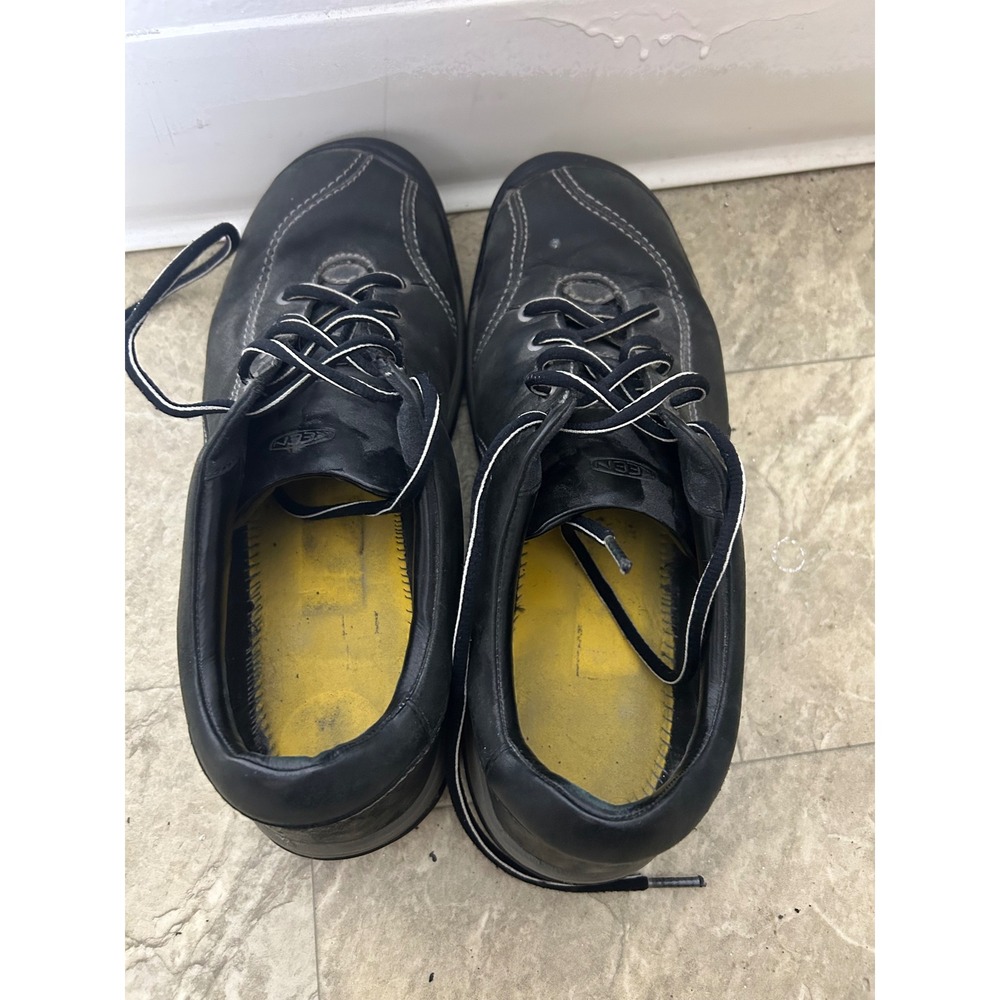 KEEN Women's Black Leather Slip On‎ Casual Comfort Walking Shoes - Picture 2 of 8